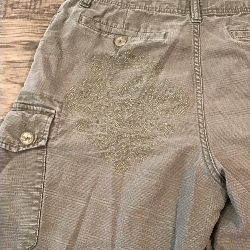 VANS Embroidered Men’s Skull Olive Skater Cargo Shorts Size 32